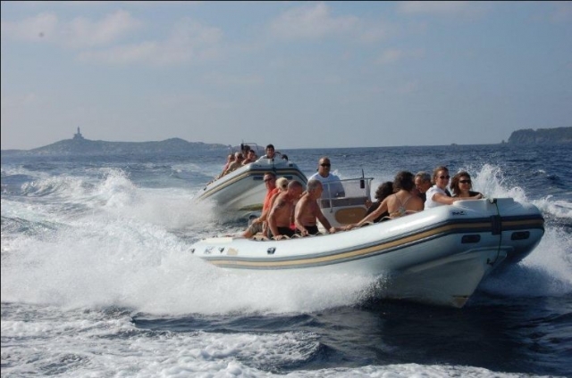  Sardinia in rubber dinghy